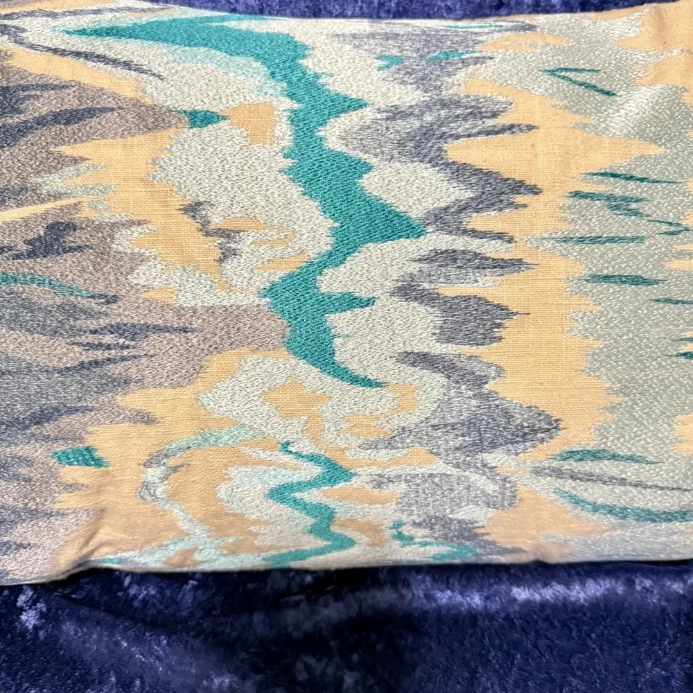 Seismic Pattern Sofa/Chair Lumbar Woven Pillow‎ in Peach, Teal, Silver, Cream